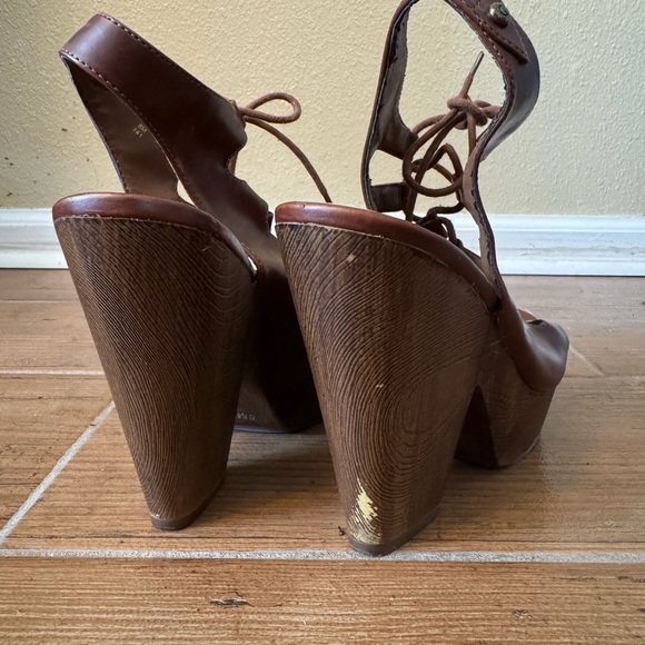 G by Guess Brown Lace-Up Platform Heels (Size 8M) - Picture 8 of 8